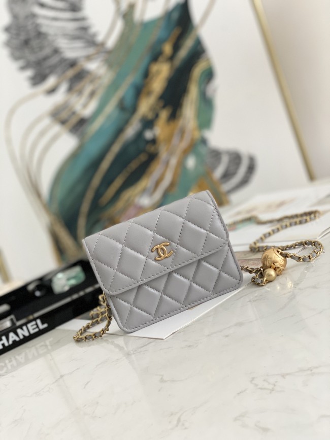 Handbag Chanel 81135 size 12.5 9 2.5 cm