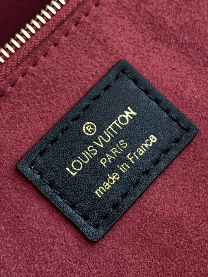 Handbag Louis Vuitton M53823 size 30.5x24.5x14cm