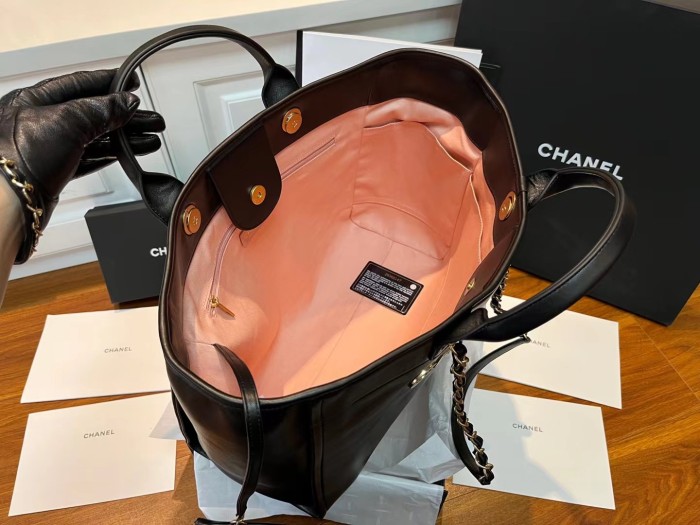 Handbag Chanel 99816 size 30*50*22 cm