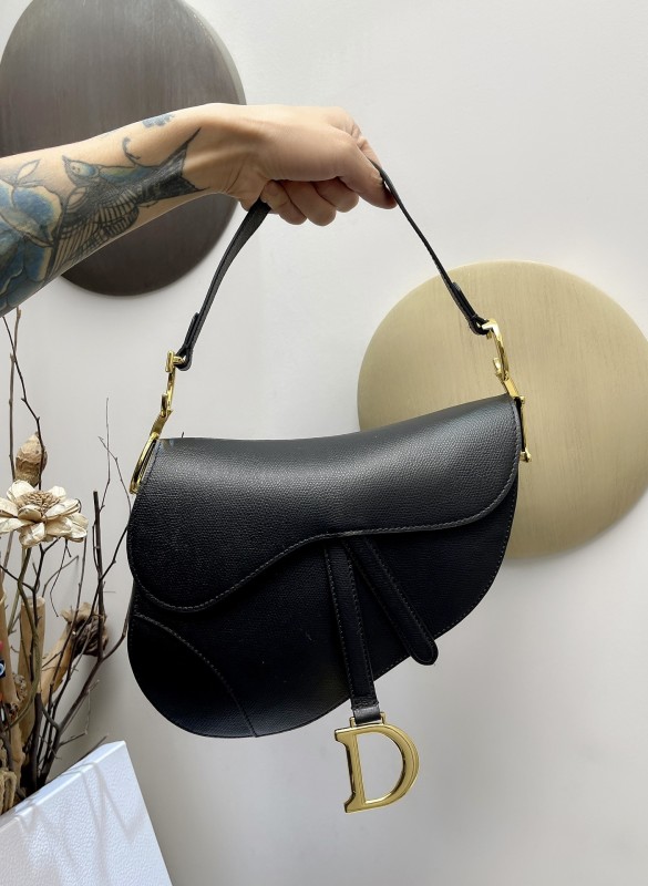 Handbag Dior size 25.5 x 20 x 6.5 cm