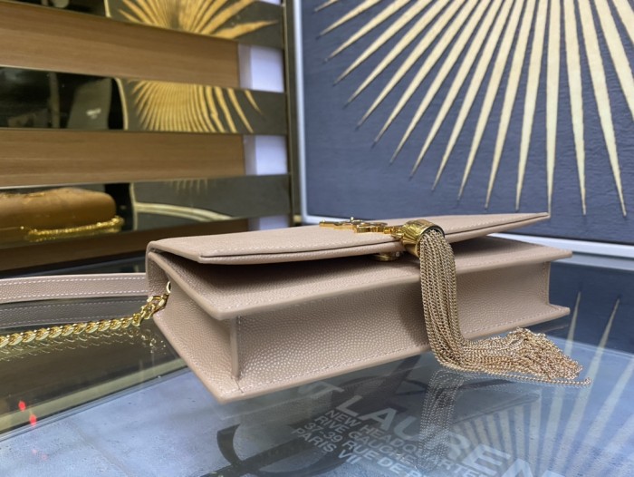 Handbags SAINT LAURENT 452159 size 19x12.5x4 cm