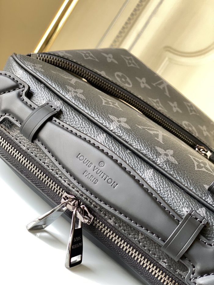 Handbag Louis Vuitton M42906 size 28.0 x 18.0 x 5.0 cm