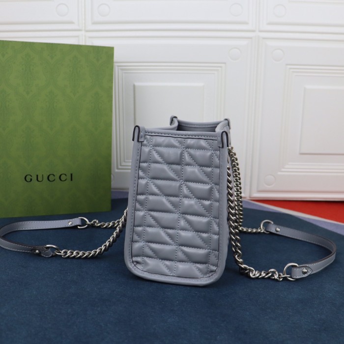 Handbag Gucci 681483 size 26.5X19X11 cm