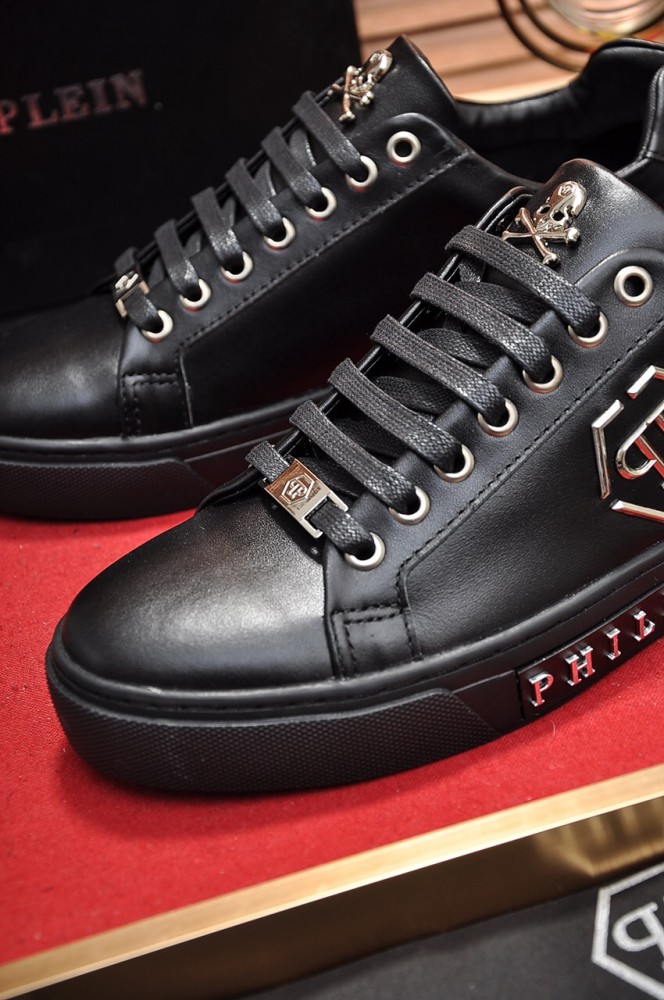 Philipp Plein Low Top Sneakers 35