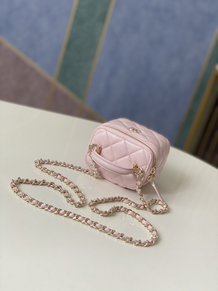 Handbag Chanel 81189 size 10 7 9 cm