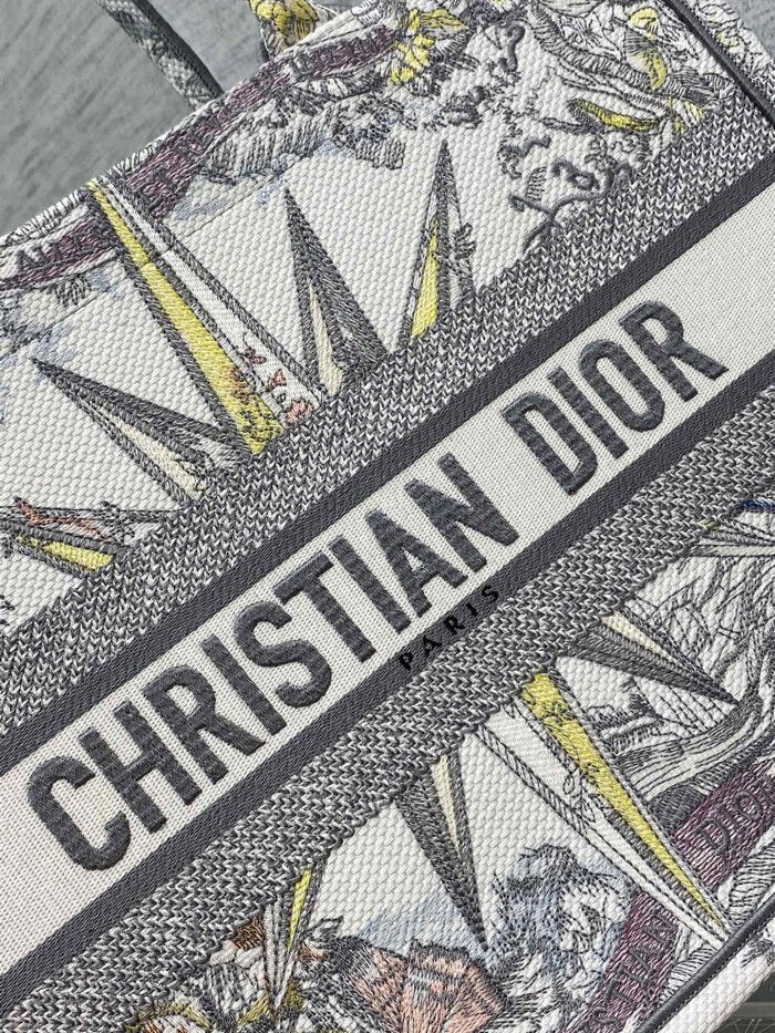 Handbag Dior size 36*18*28 cm