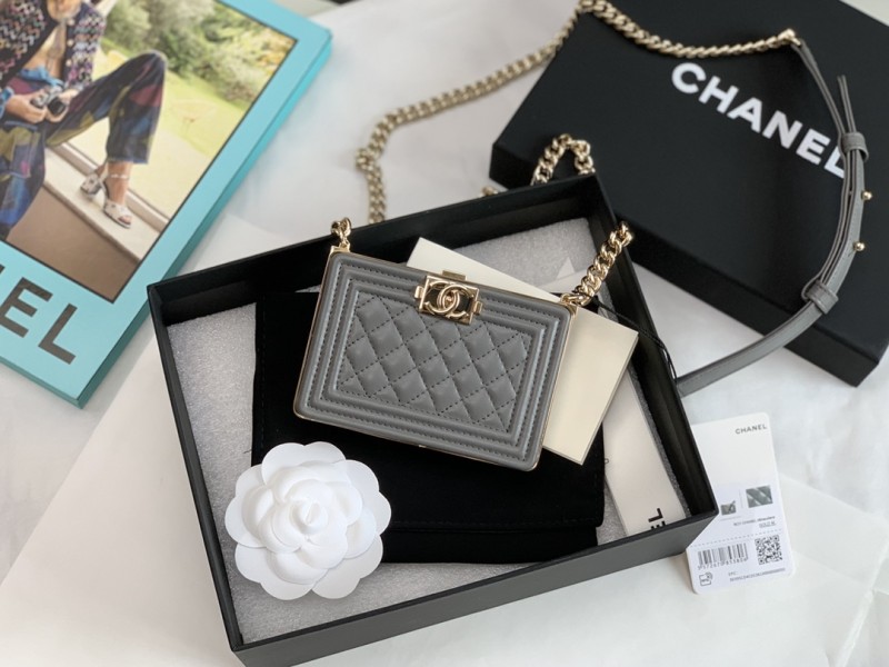 Handbag Chanel size 11*7.5*2.4 cm