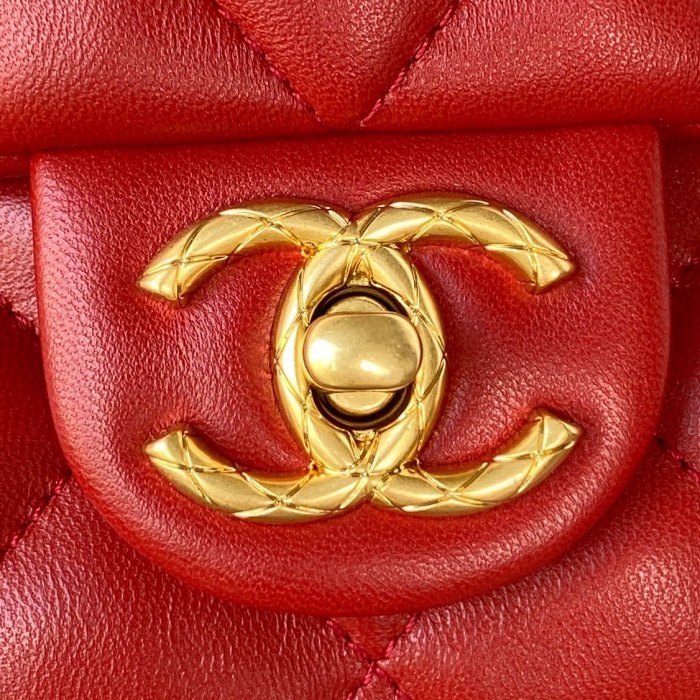 Handbag Chanel AS3609 size 16*25*10 cm