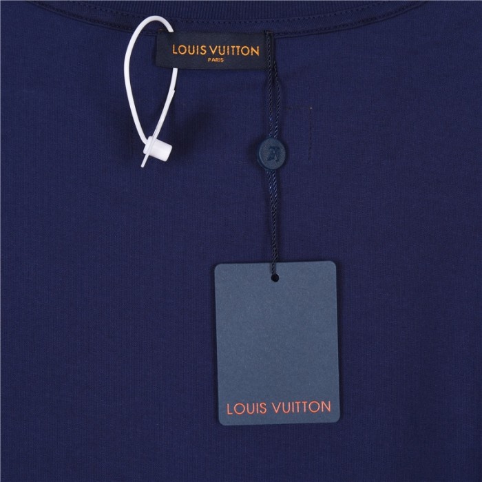 Clothes Louis Vuitton 447