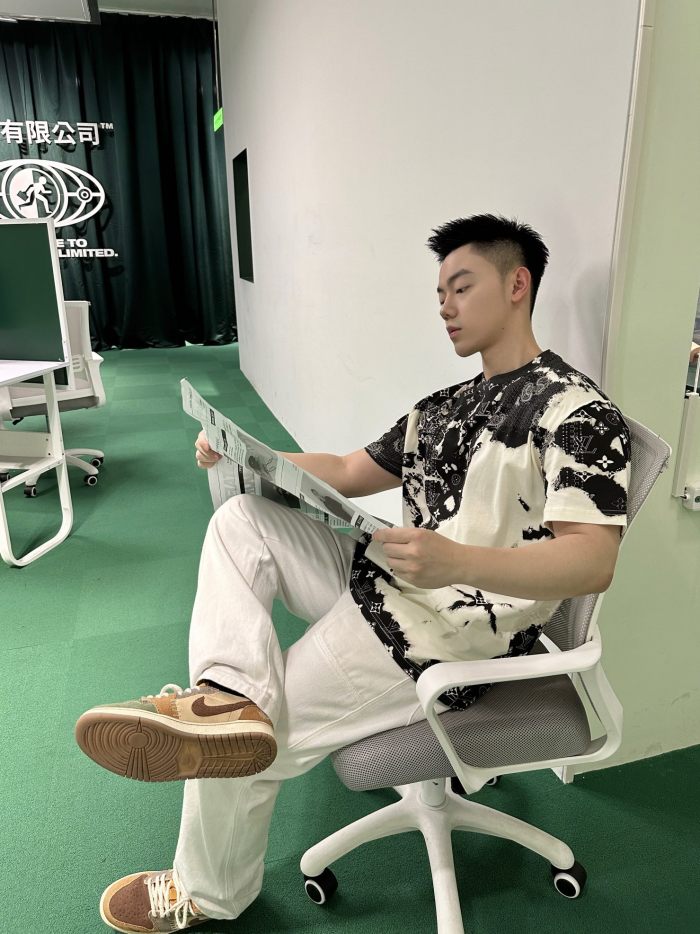 Clothes Louis Vuitton 375