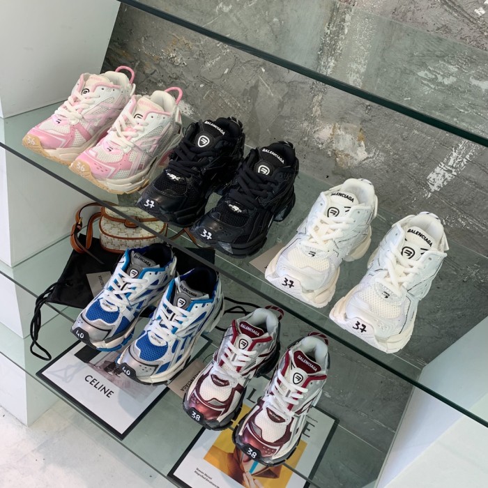 Balenciaga Runner sneaker 7