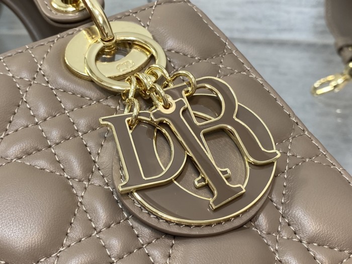 Handbag Dior size 20 cm