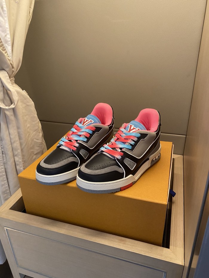 Louis Vuitton LV TRAINERS SNEAKER 9