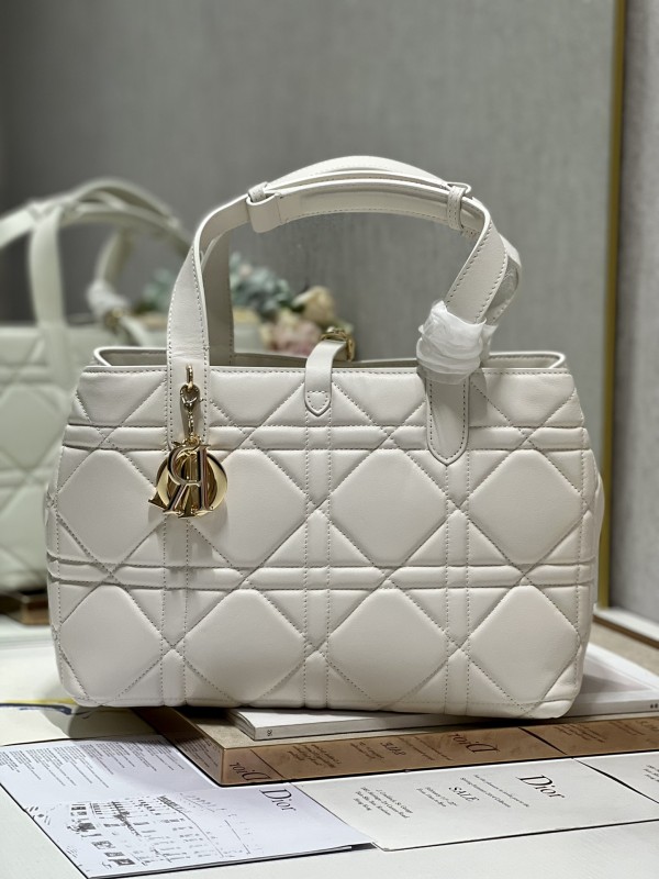 Handbag Dior 1188 size 30×36×15 cm