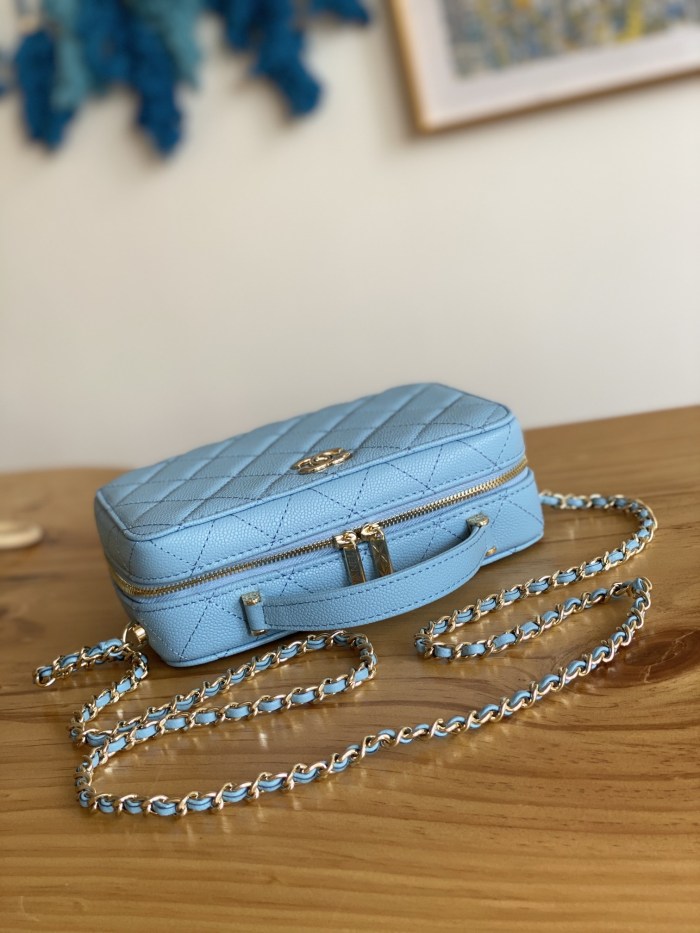 Handbag Chanel 3168 size 18.5x12.5x6 cm