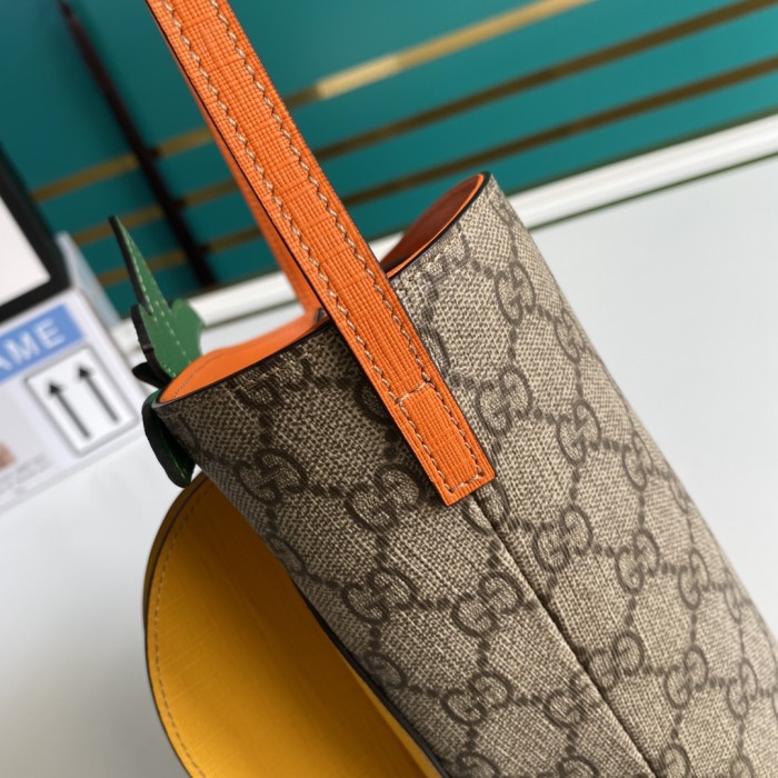 Handbag Gucci 580850 size 19*17*11 cm