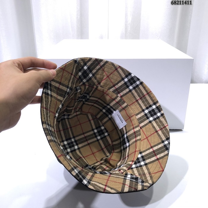 Hat Burberry 3