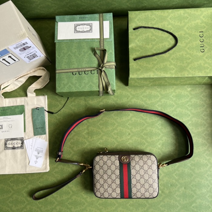 Handbag Gucci 699439 size 23.5x 16x 4.5 cm