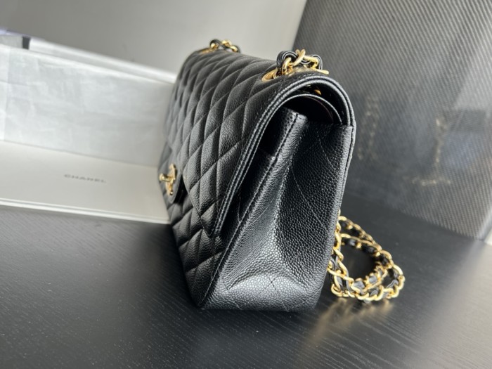 Handbag Chanel size 28 cm