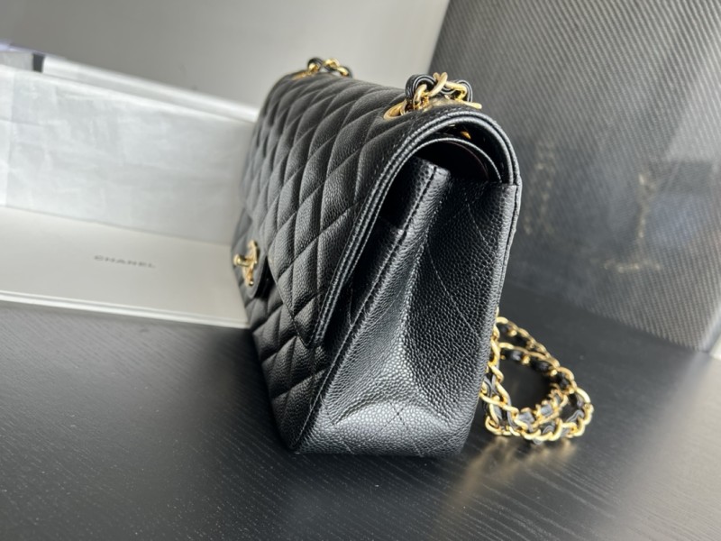 Handbag Chanel size 28 cm