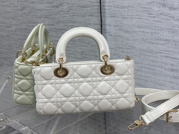 Handbag Dior size 22.5*6*11.5 cm