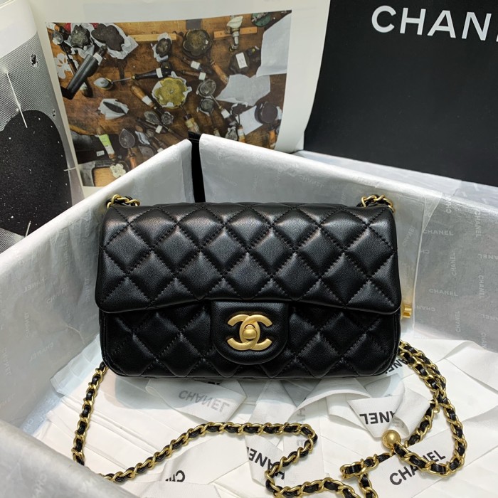 Handbag Chanel 1787 size 20 cm