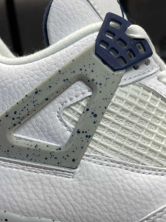 Jordan 4 Retro Midnight Navy