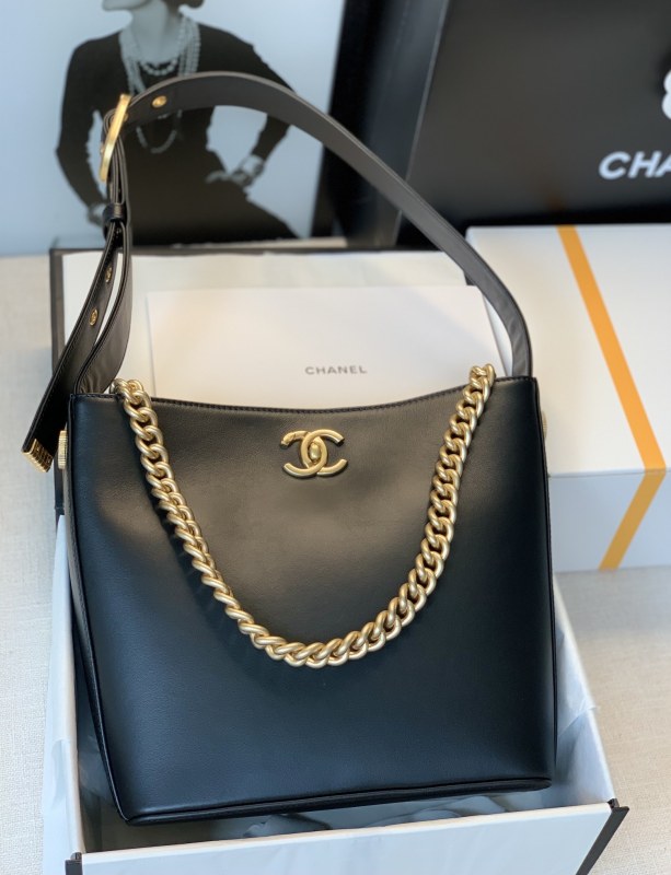 Handbag Chanel size 23/24/12 Cm