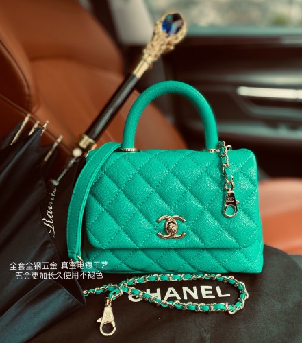 Handbag Chanel AS2215 size 𝟏𝟑*𝟏𝟗*𝟗 𝑐𝑚
