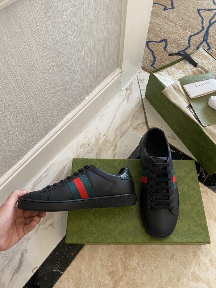 Gucci Women's Ace sneaker with bee sneaker 4