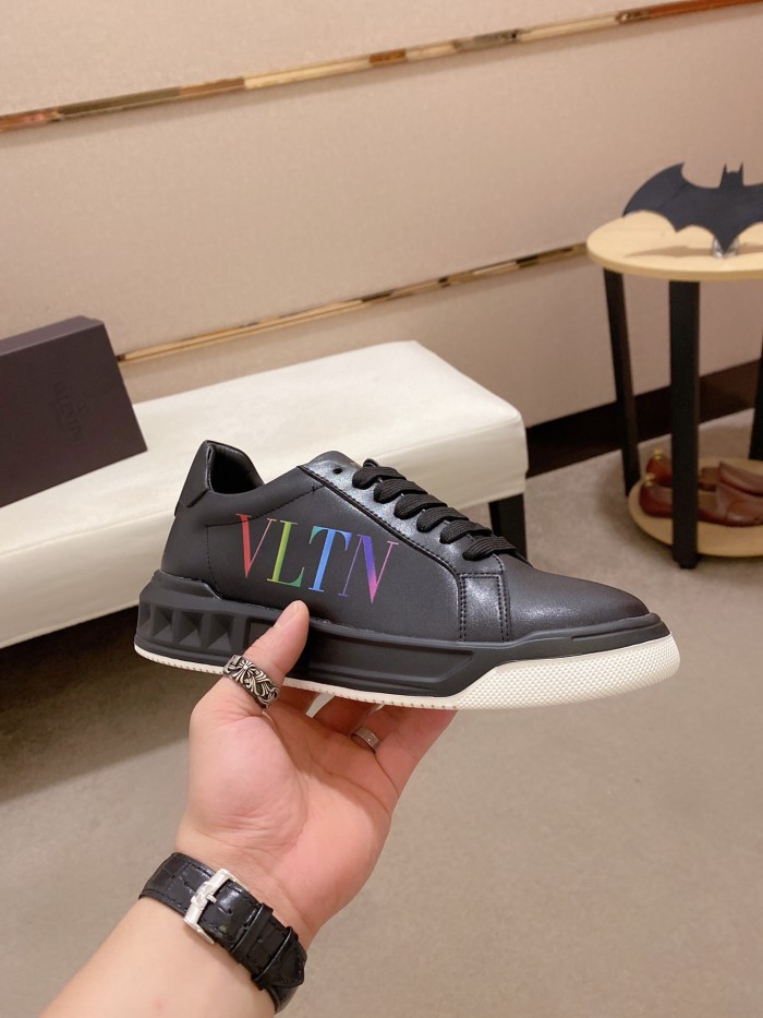 Valentino Garavani Low-top sneakers 8