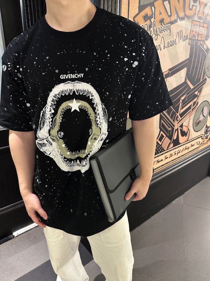 Clothes Givenchy 140