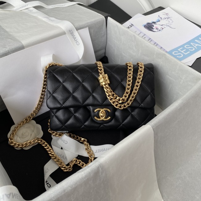 Handbag Chanel AS3393 size 14*22*8 cm