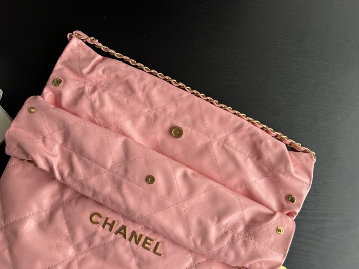 Handbag Chanel size 39cmx42cmx8 cm