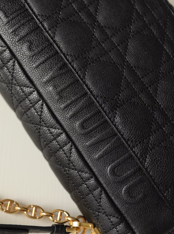 Handbag Dior size 25.5x15.5x8 cm