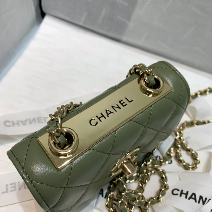 Handbag Chanel 82768 size 12.5 2.5 9 cm