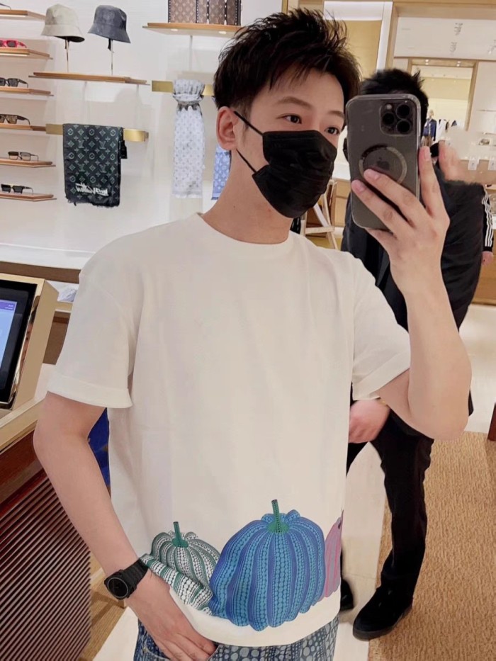 Clothes Louis Vuitton 403