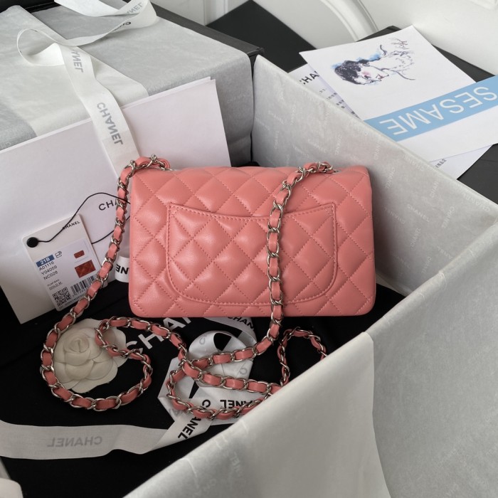 Handbag Chanel size 20 cm