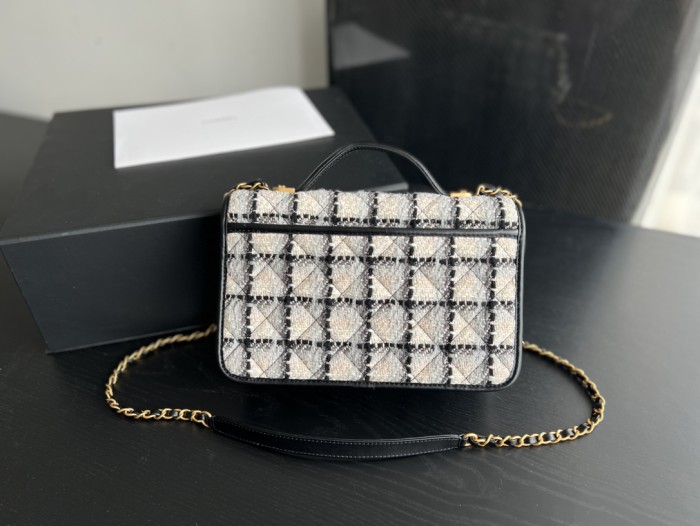 Handbag Chanel AS3653 size 25cmx21.5cmx7 cm