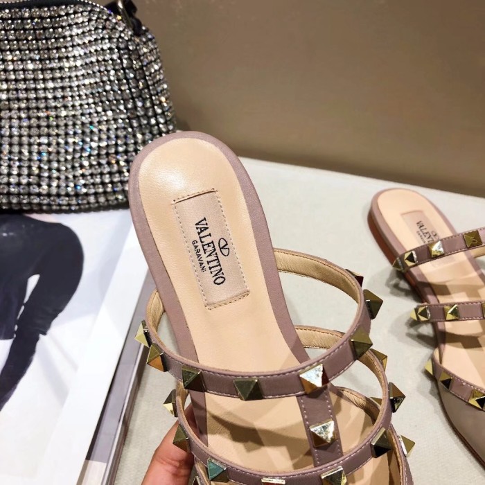 VALENTINO GARAVANI Roman Stud WOMEN 20