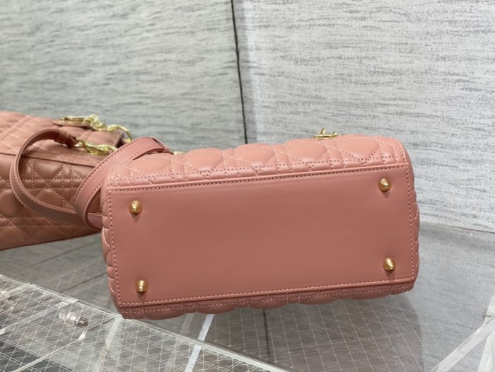 Handbag Dior size 24 cm