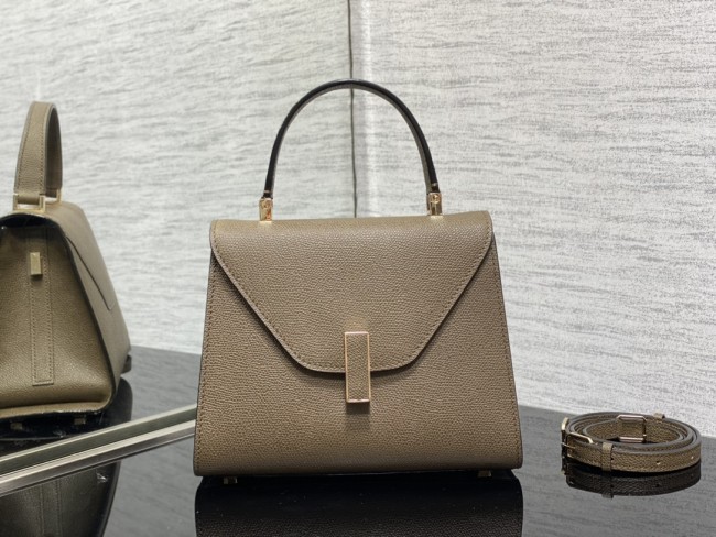 Handbag VALEXTRA size 𝟐𝟐*𝟏𝟔'𝟓*𝟏𝟐 𝐂𝐦