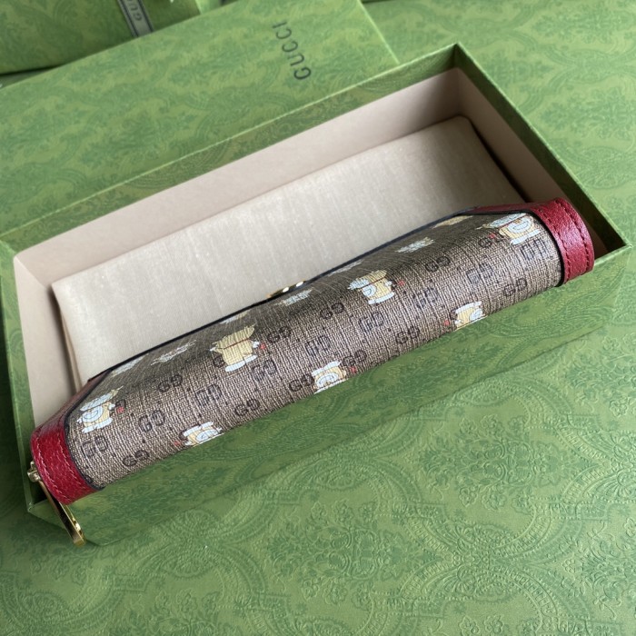 Handbag Gucci 647787 size 19*10.5*2 cm