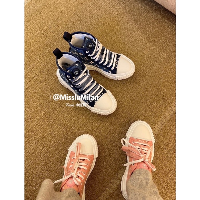 Louis Vuitton LV SQUAD TRAINER BOOTS 5