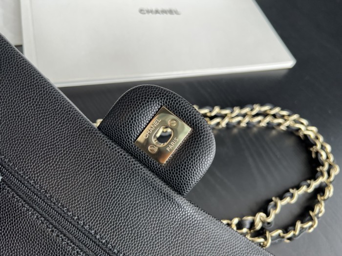 Handbag Chanel size 23 cm