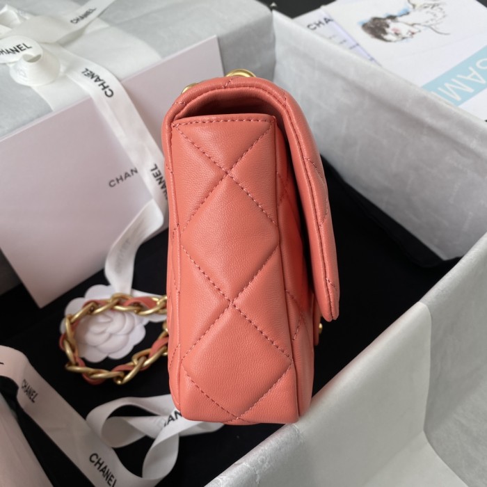 Handbag Chanel size 22×5×15.5 cm