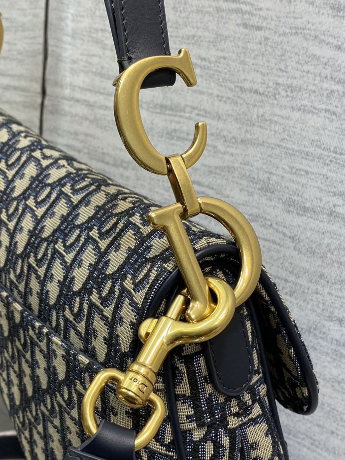 Handbag Dior 3351 size 24×6×18 cm