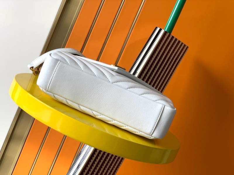 Handbags SAINT LAURENT 428056 size 24x17x6.5 cm