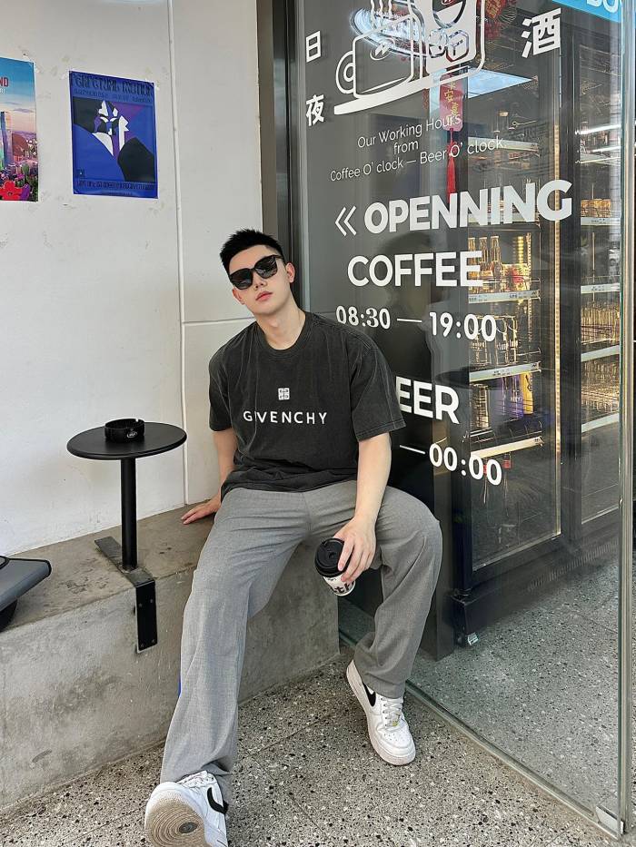 Clothes Givenchy 115