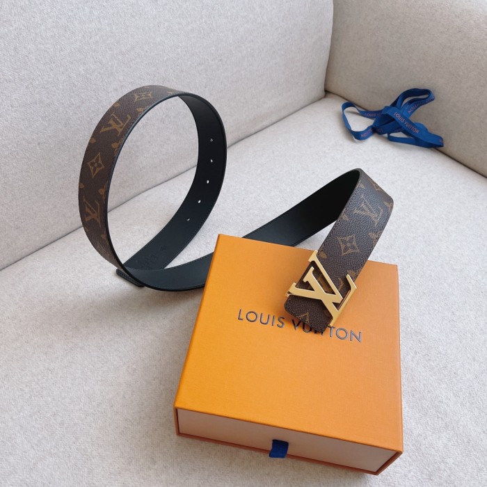 Louis Vuitton Belt 1 (width 4cm)